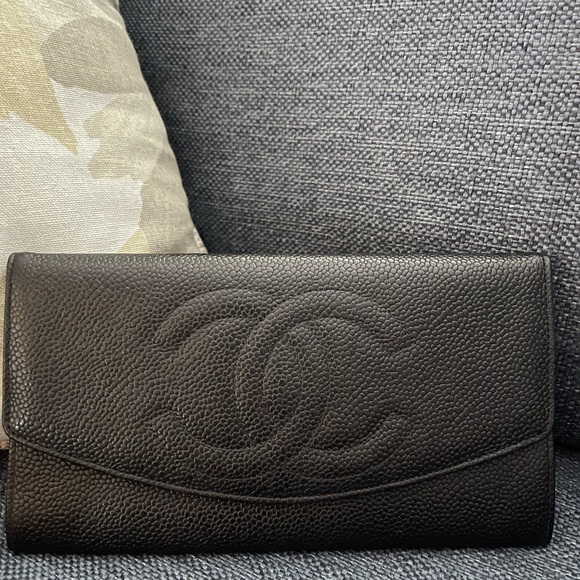 Chanel Timeless CC Black Leather Wallet - Picture 5 of 13